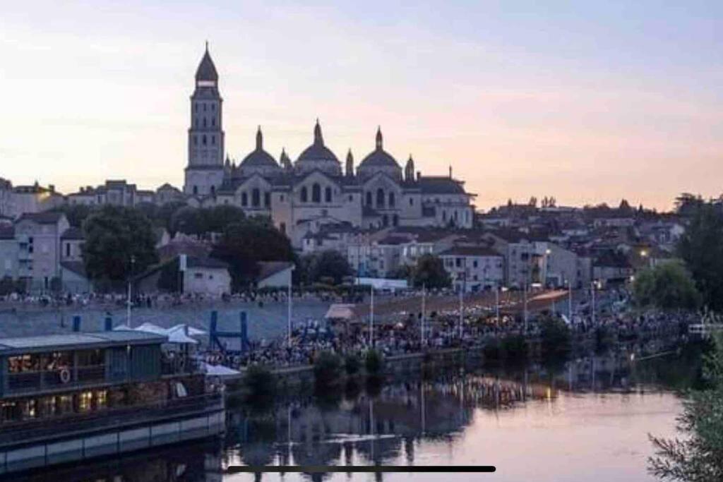 Balcon Sur La Riviere Appartement Périgueux Buitenkant foto